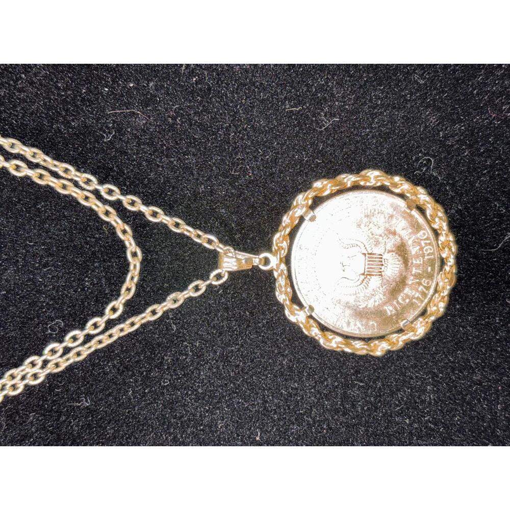 Vintage Coin Pendant Necklace with Chain - Picture 3 of 4